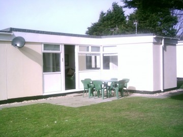 Self catering sea view chalet